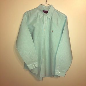 Men’s long sleeve button down shirt.